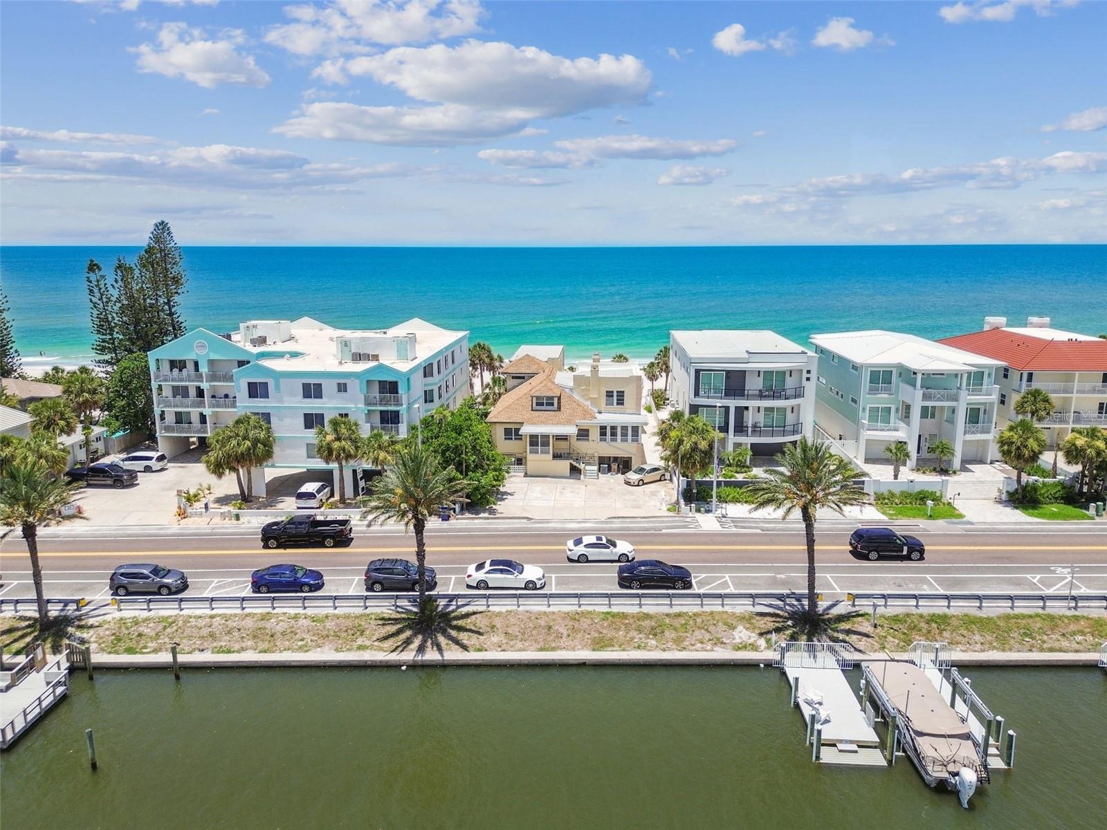 Front of house w/view of intracoastal lot/dock space