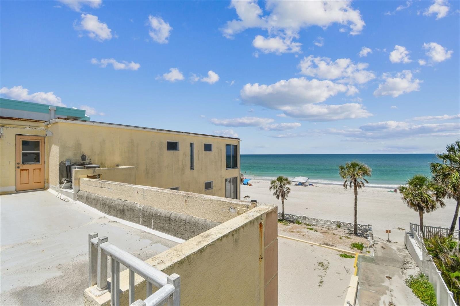3rd floor rooftop w/Gulf Views