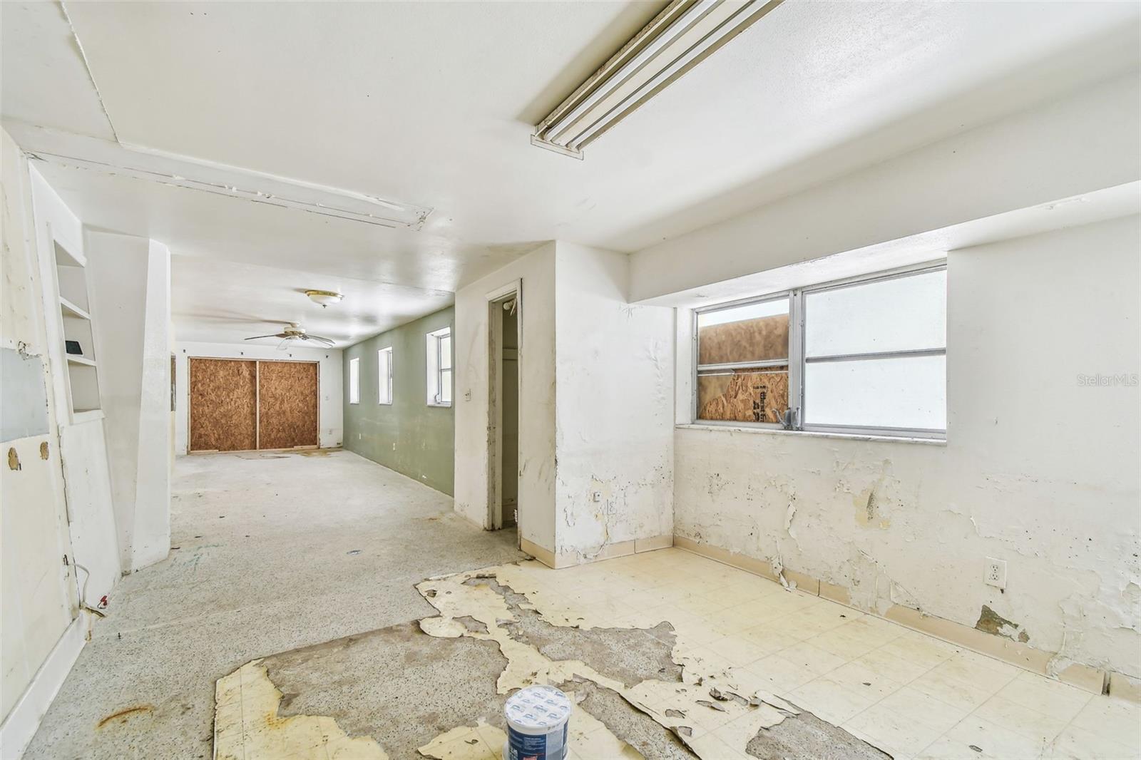Living Space/Kitchen