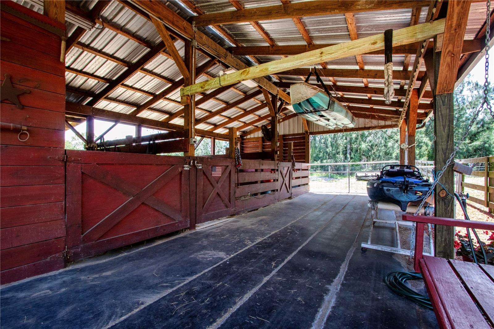 3 Stall Barn