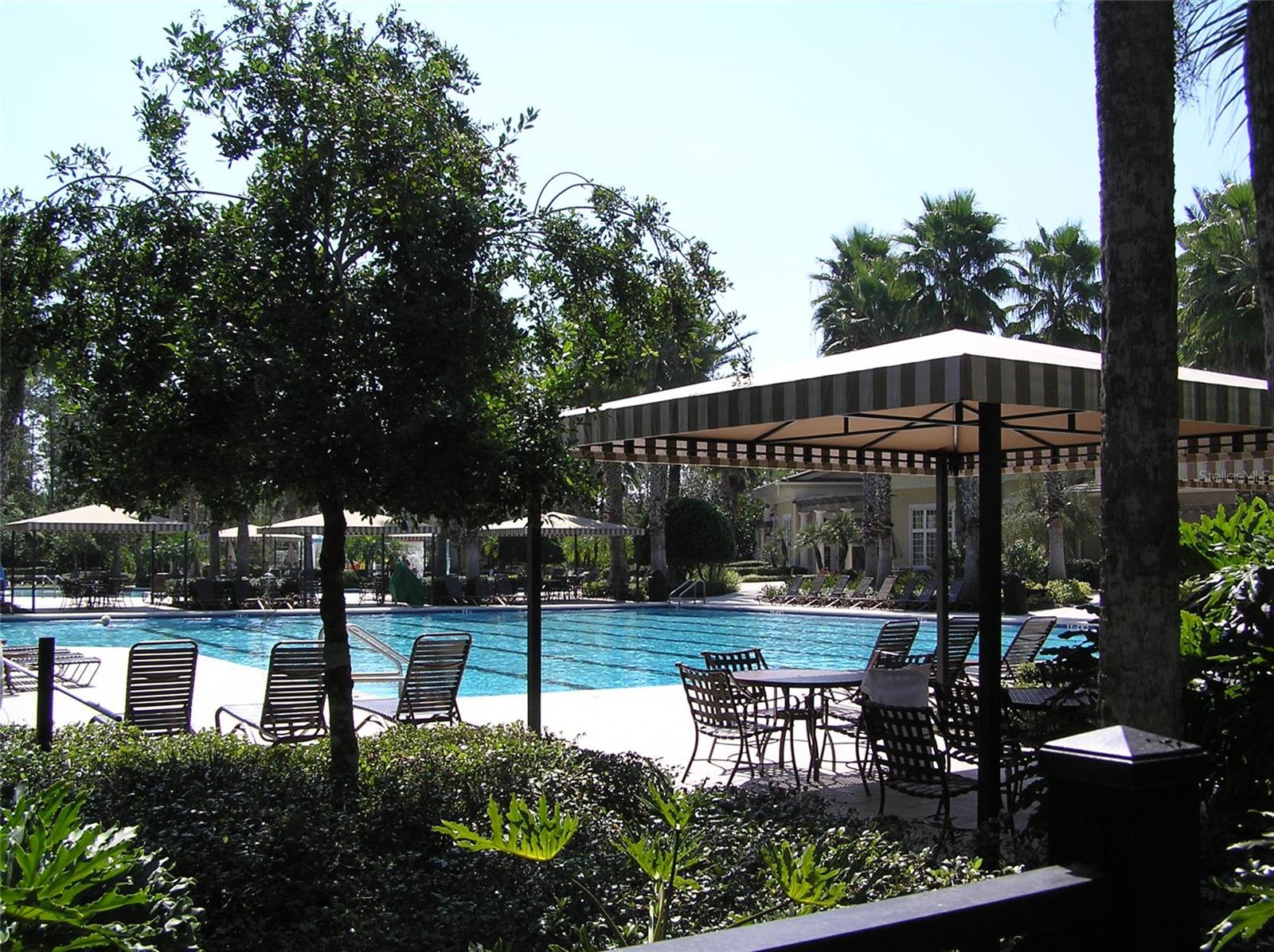 Club pavilions around the pools