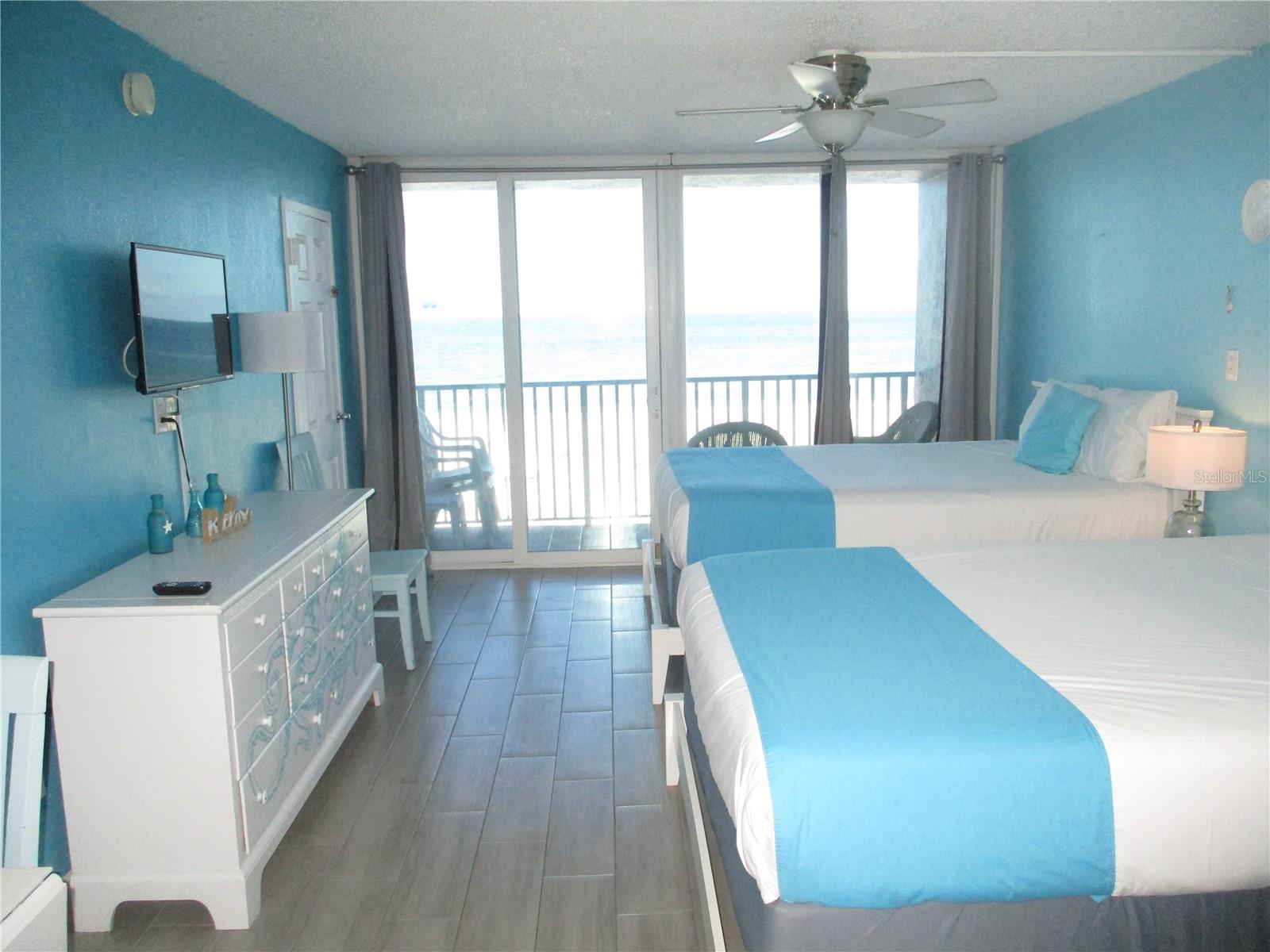 Completely furnished, two Queen size beds. Sleeps four.