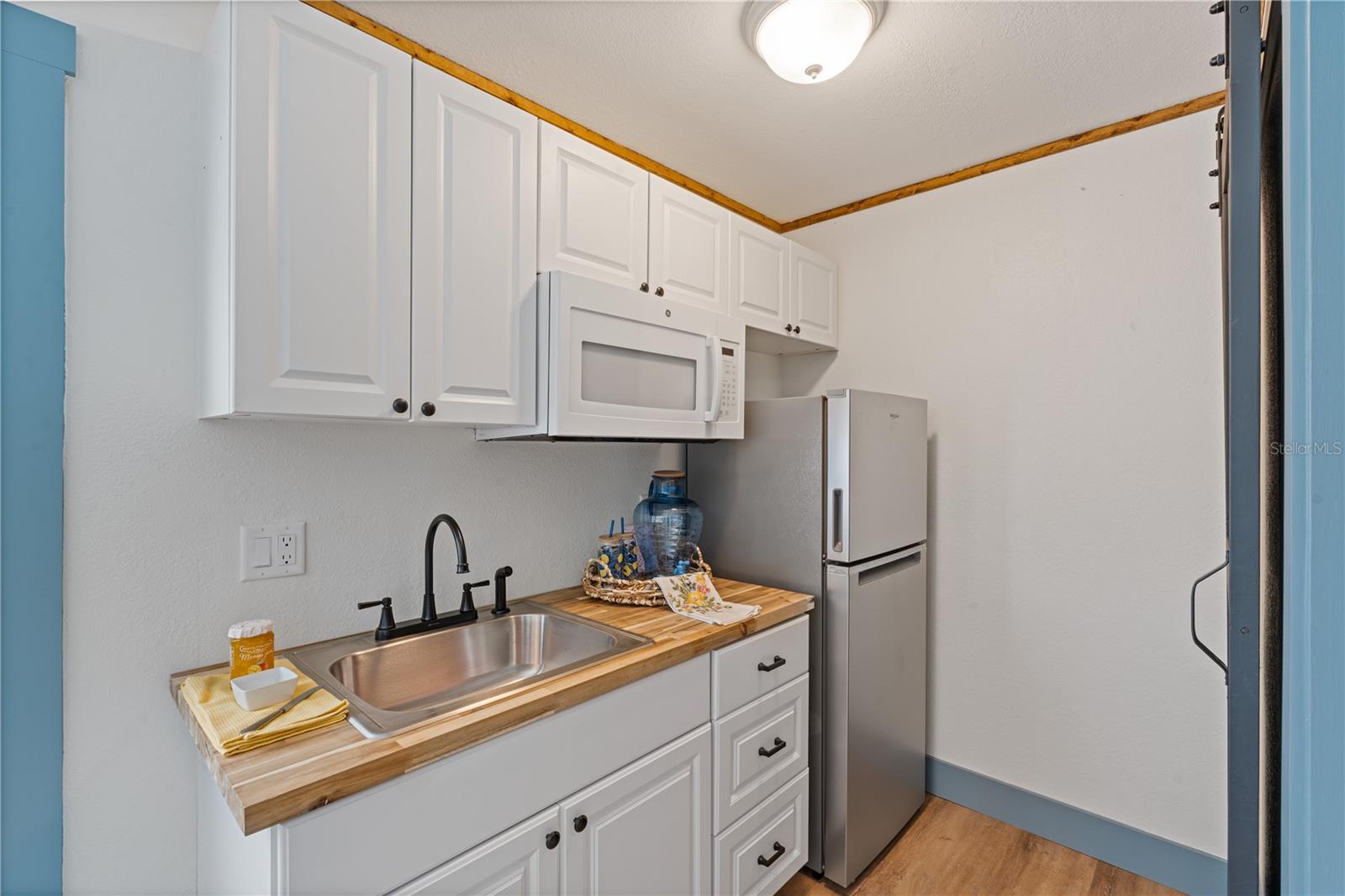 Guest House Kitchenette