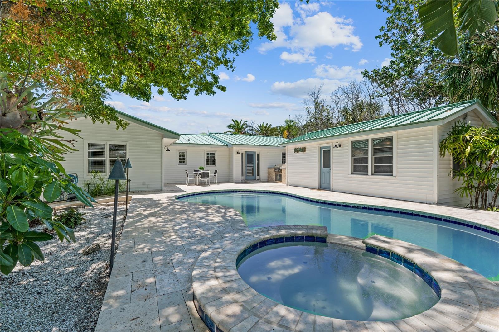 Here is your vacation retreat.