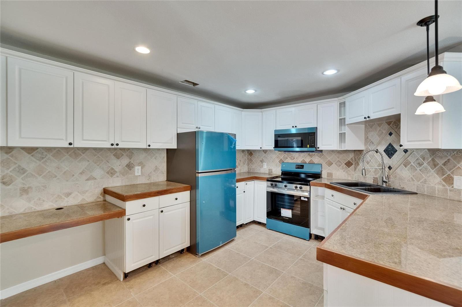 Kitchen at 1331 Coolmont Dr, Brandon, FL MLS#TB8396351