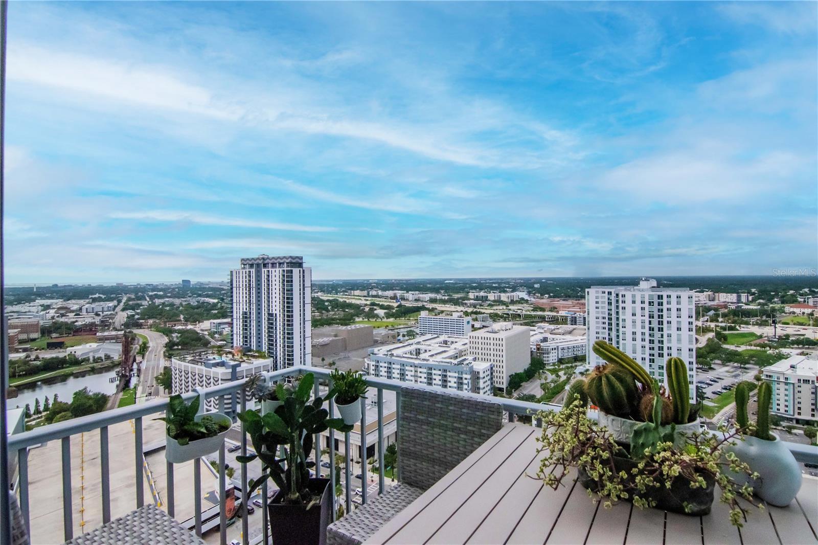 Unobstructed Balcony Views - NO balcony above or to the RIGHT