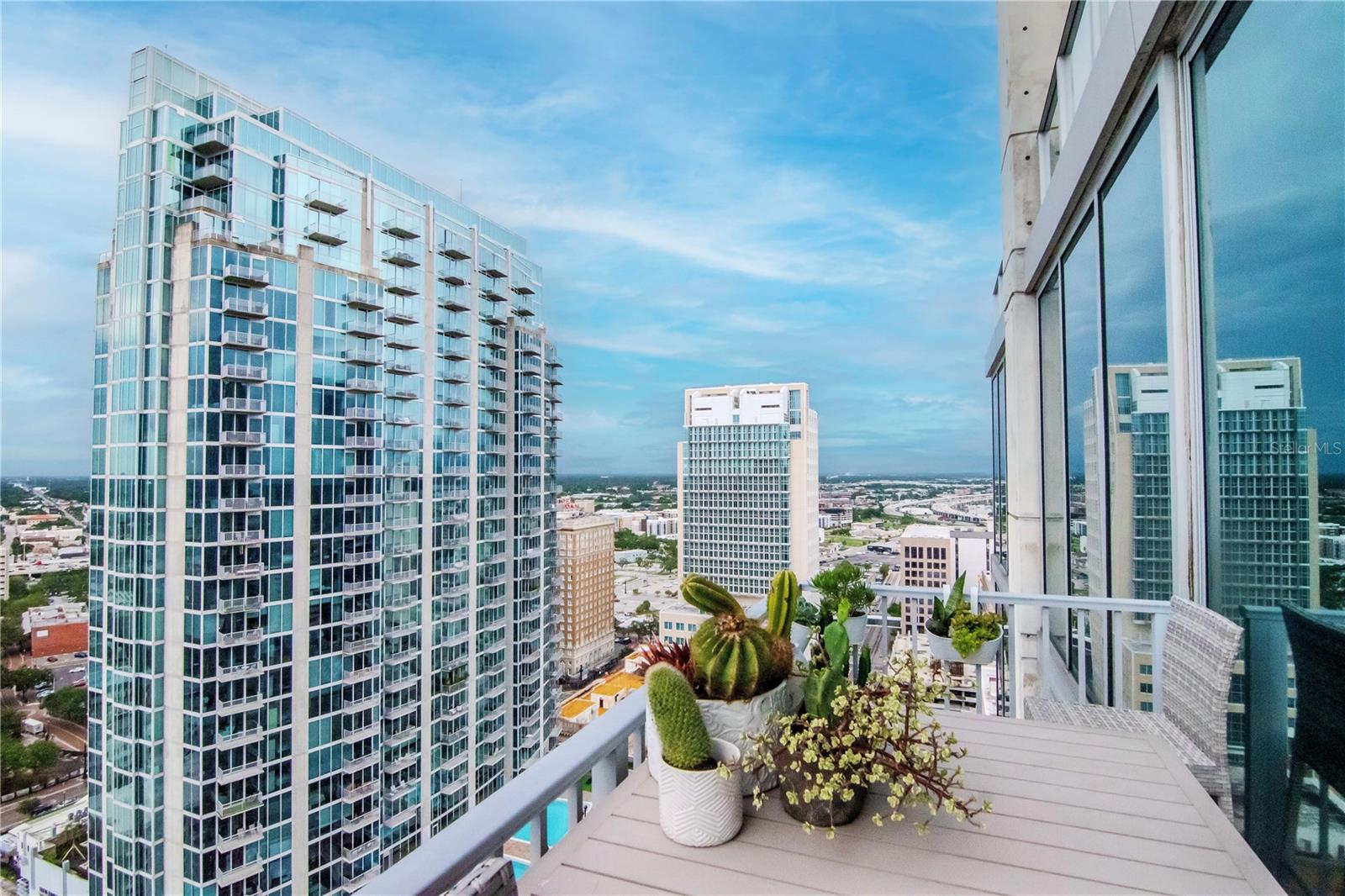 Unobstructed Balcony Views - NO balcony above or to the RIGHT