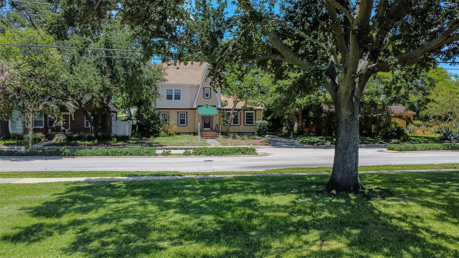TB8396427
