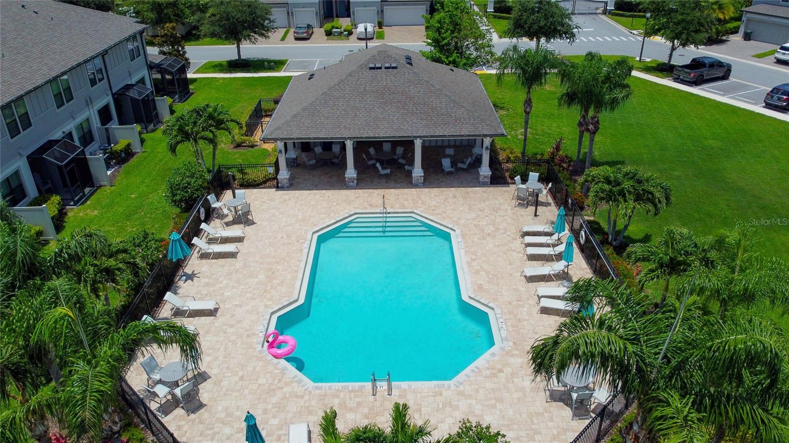 Pool/Clubhouse