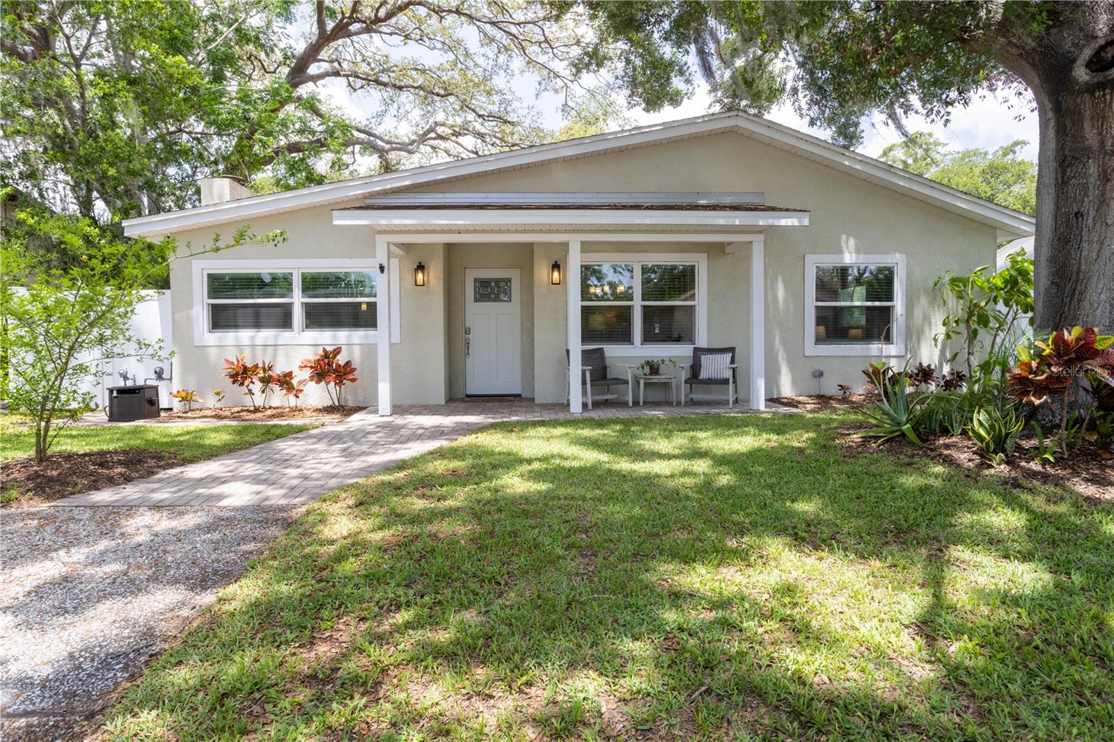 Welcome to 615 6th Ave N!