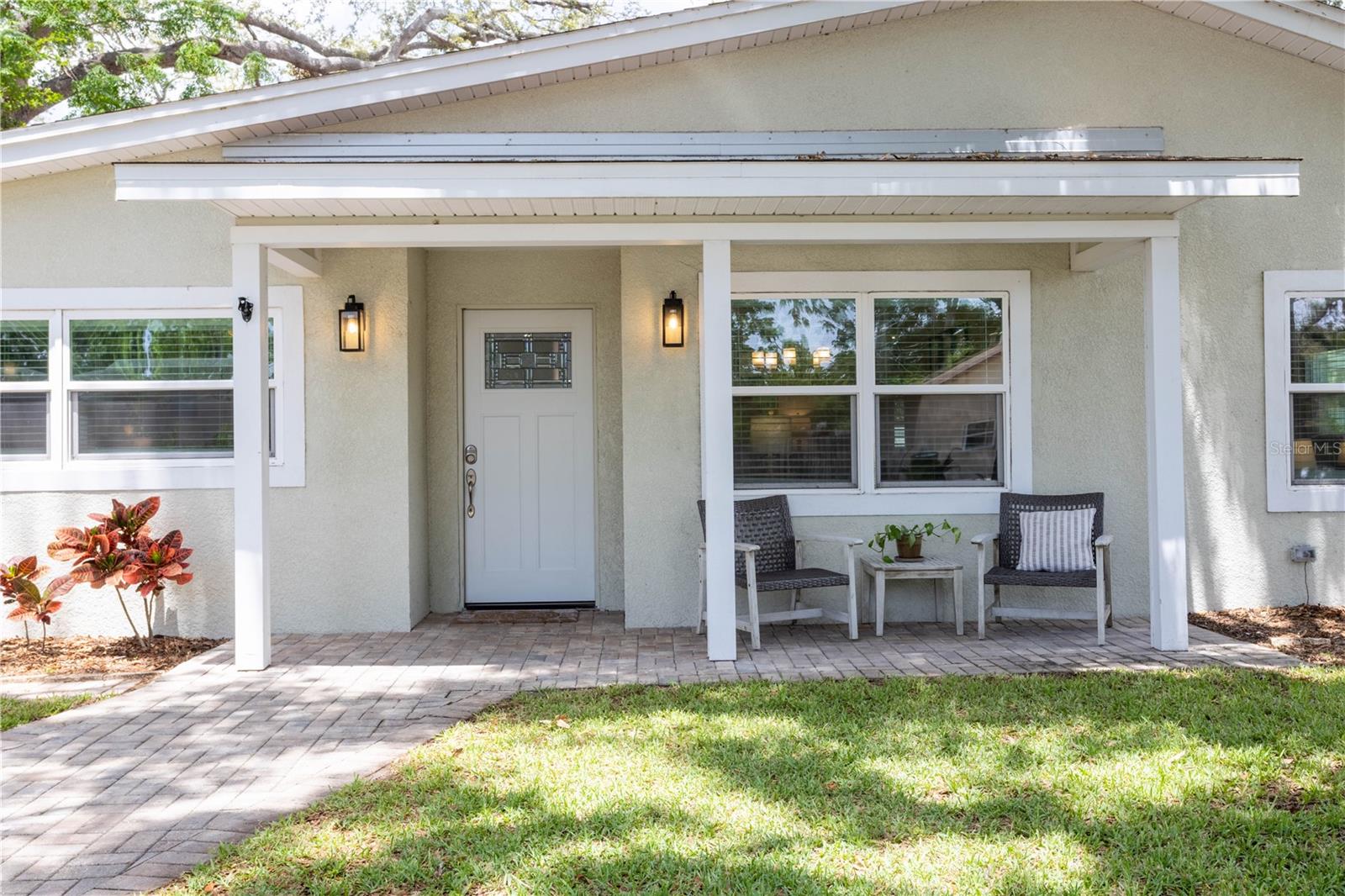 Beautiful Front Entry Way!