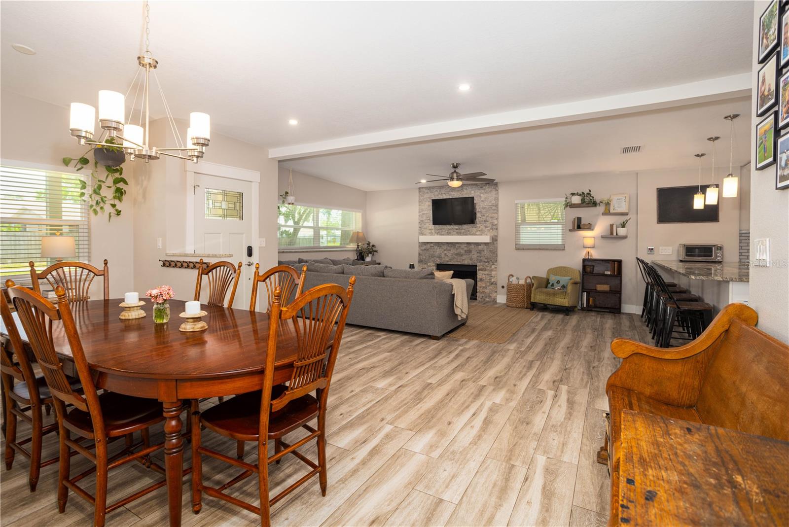 Open Floor Plan!