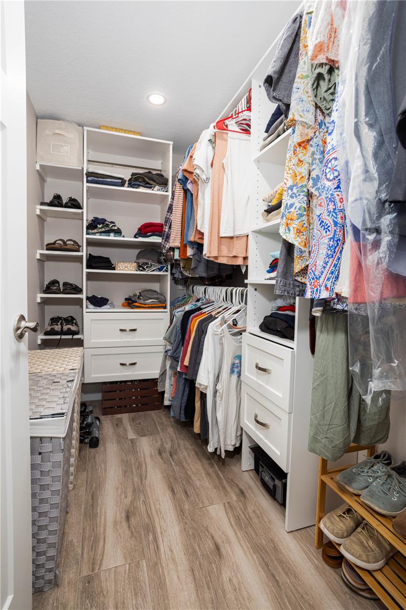 Walk In Closet!
