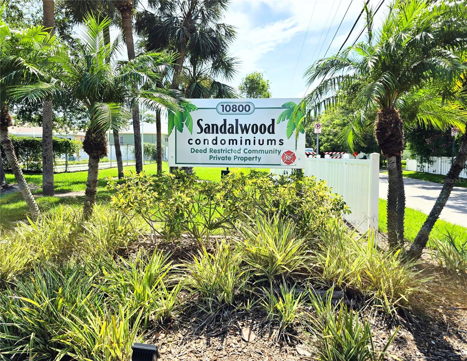 COMMUNITY ENTRANCE