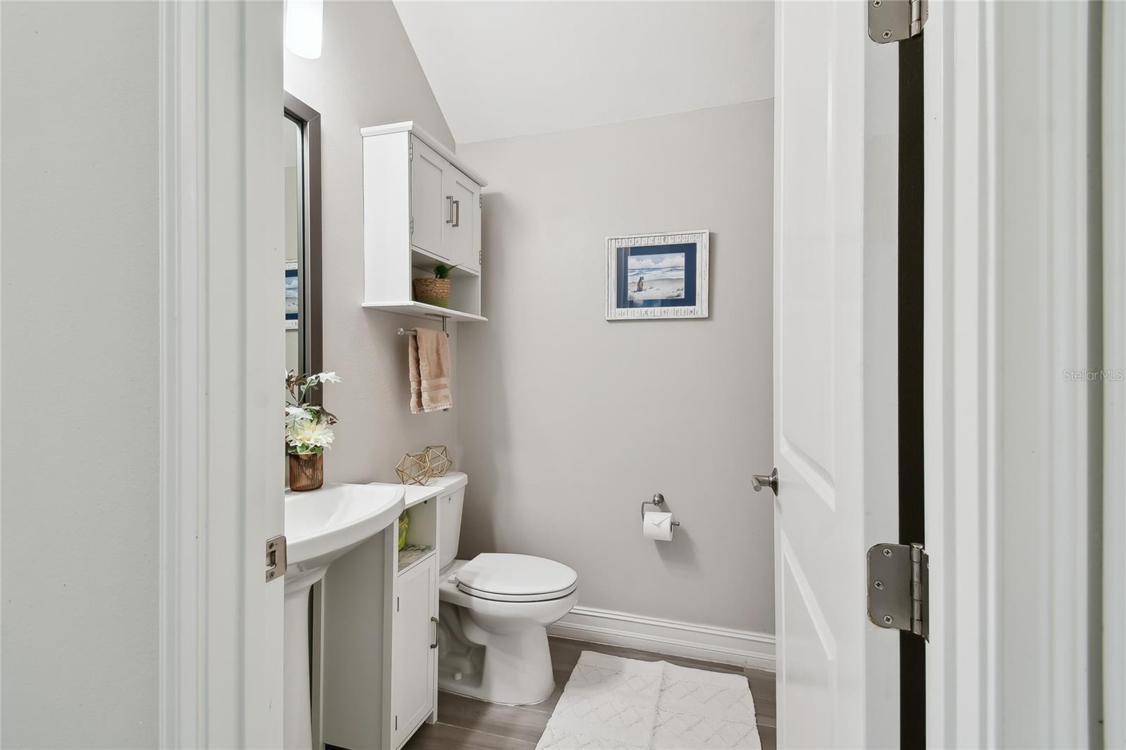 POWDER ROOM