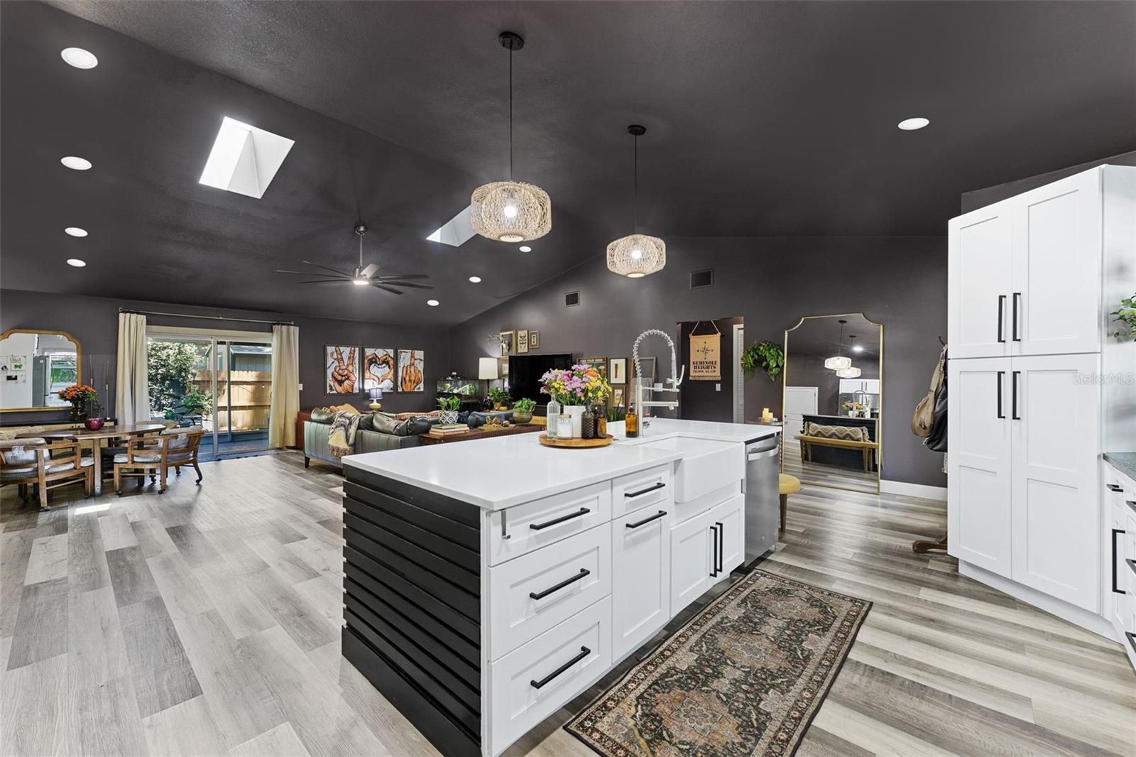 Kitchen/ Great room