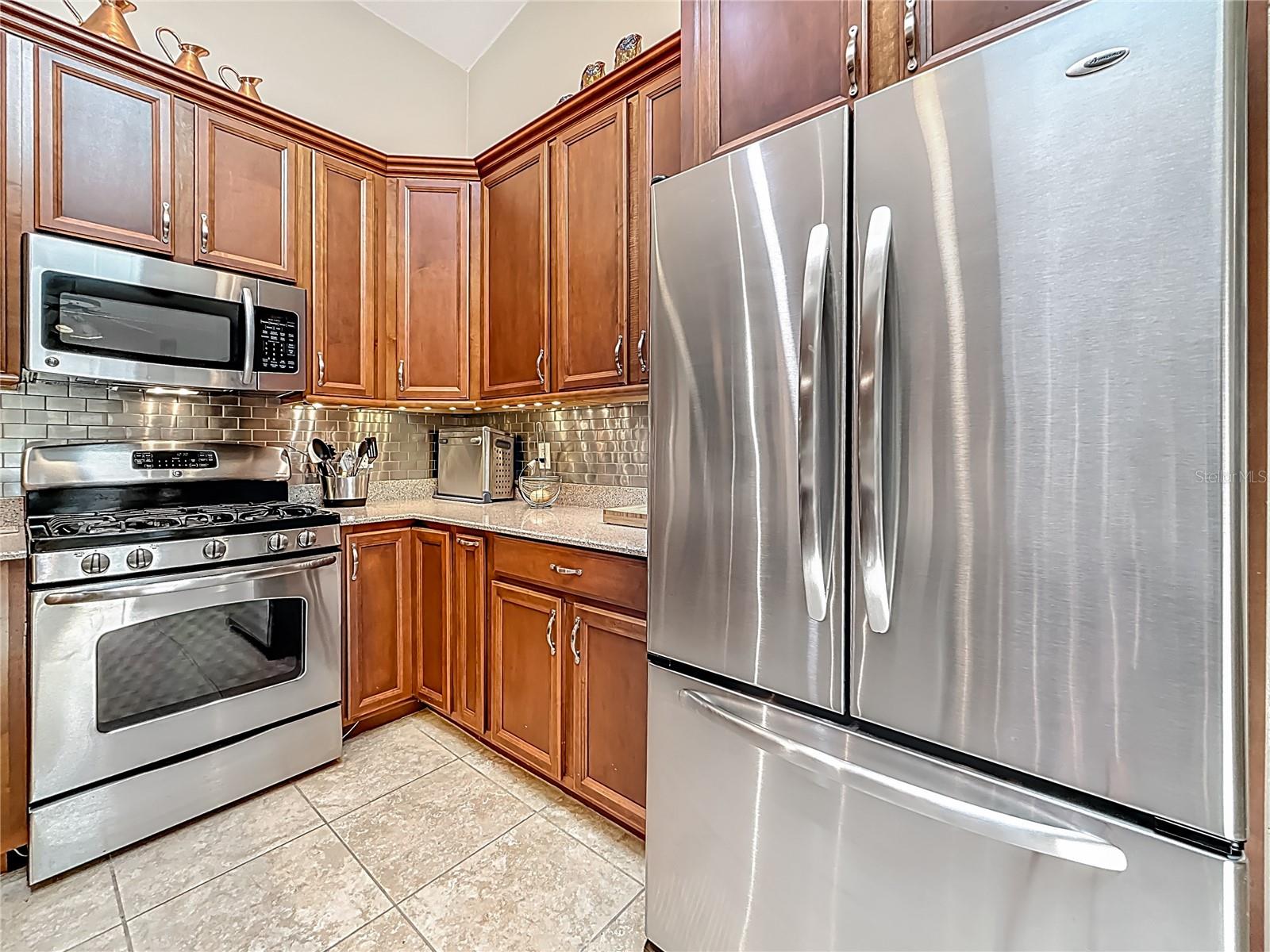Another view inside kitchen, this one includes the fridge:-)