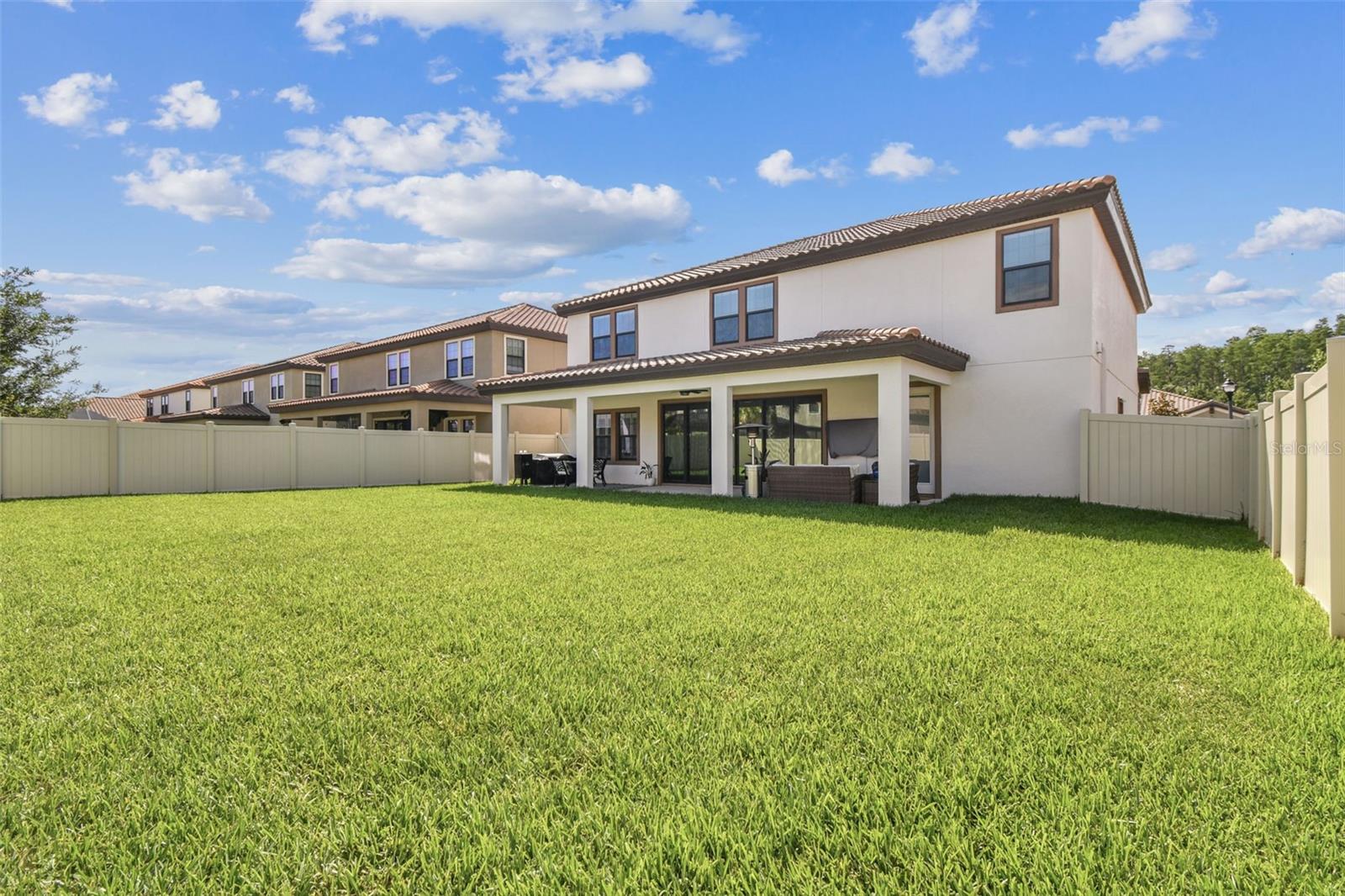 TREMENDOUS POOL-SIZED YARD with PRIVACY FENCE!