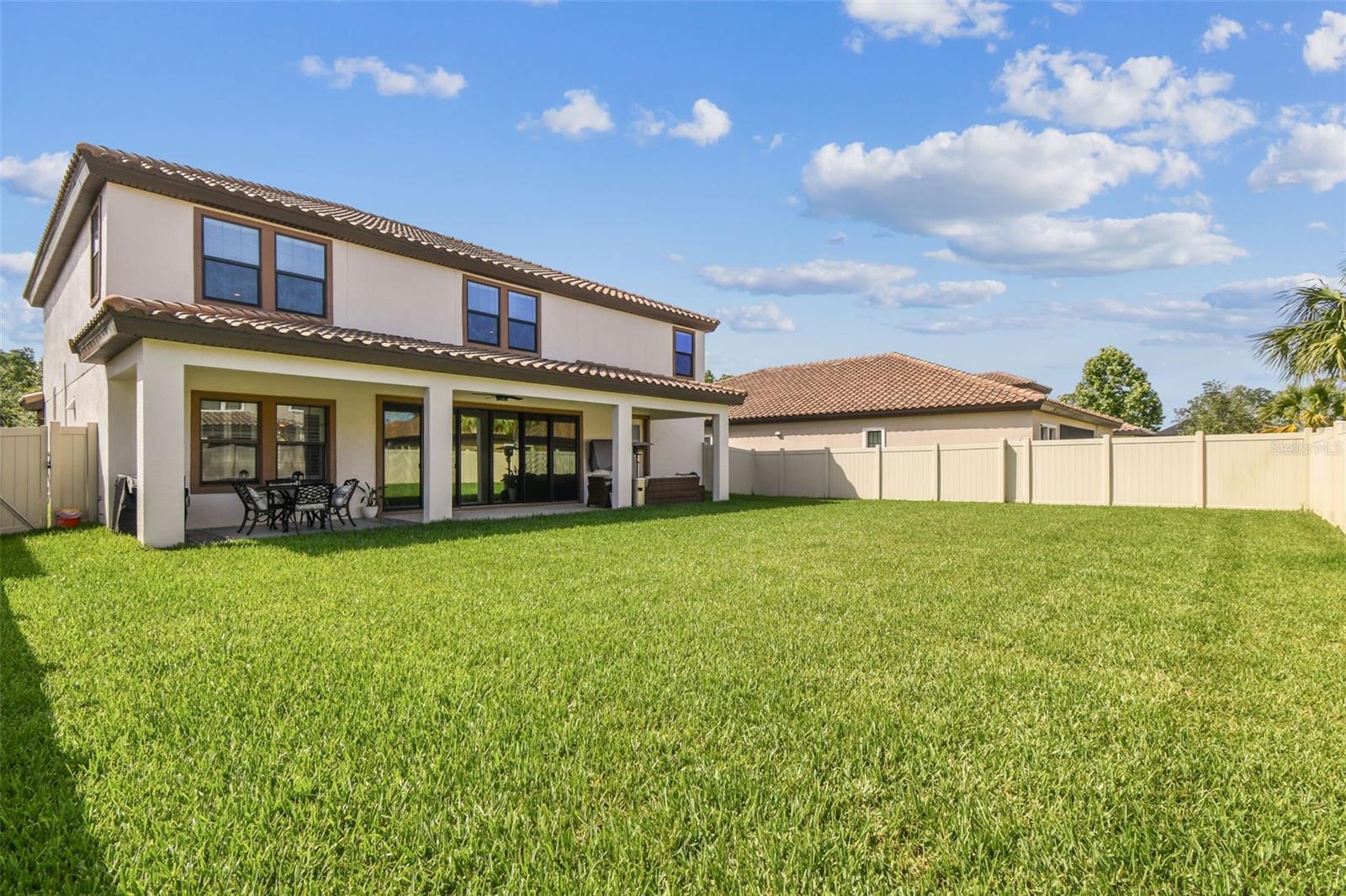TREMENDOUS POOL-SIZED YARD with PRIVACY FENCE!