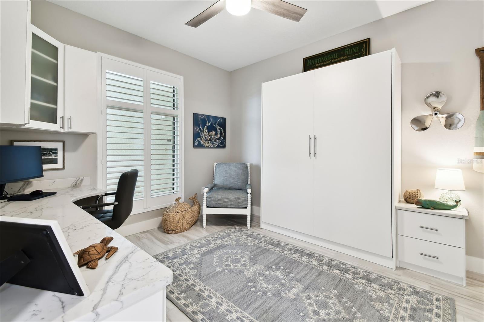 Office w/ Murphy Bed