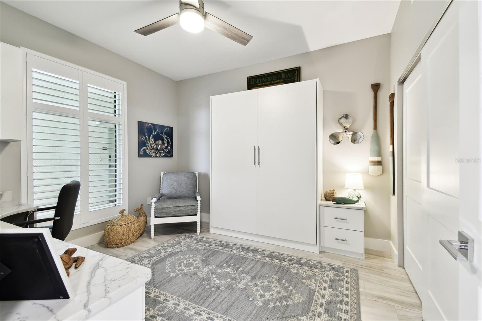 Office w/ Murphy Bed