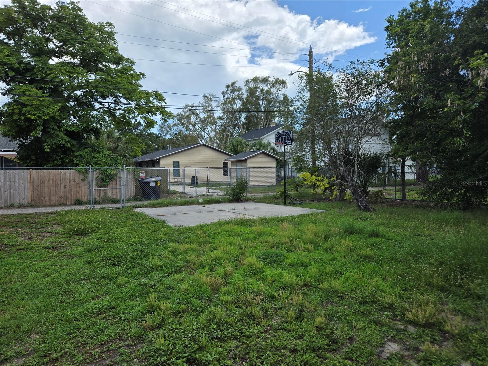 TB8396708