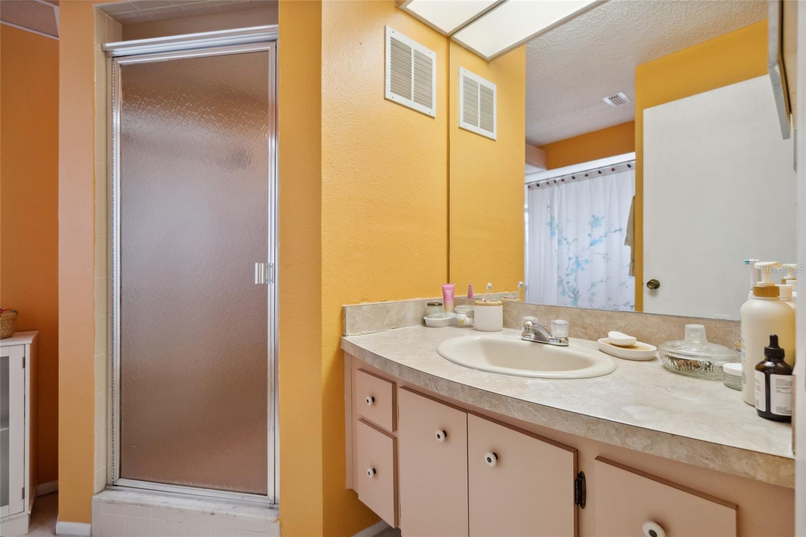 En Suite Bathroom