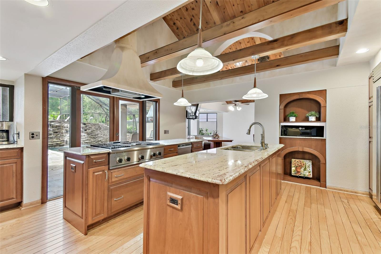 Spectacular kitchen!