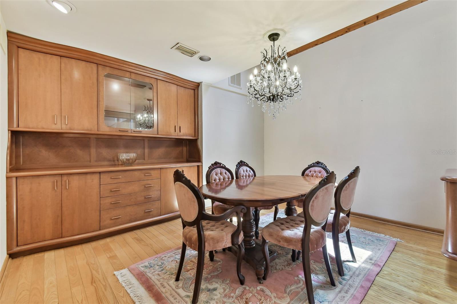Formal dining room