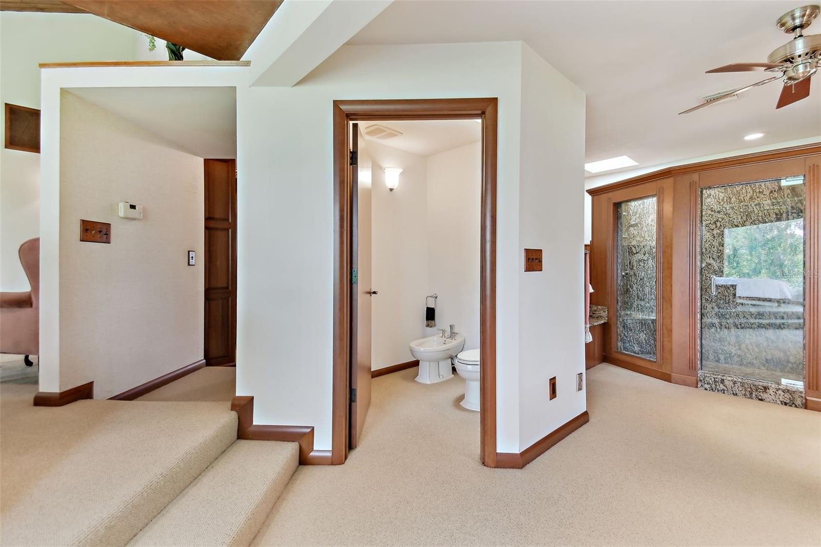 Private water closet with bidet & toilet