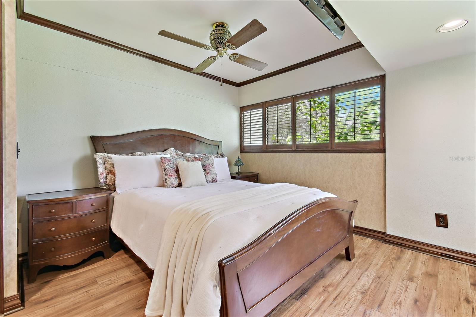 1st floor guest suite