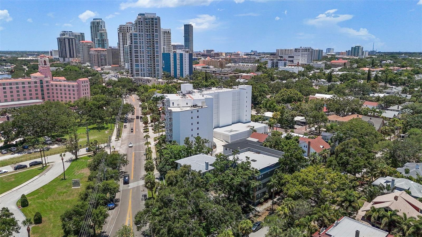 SOUTHERN VIEWS OF THE CITY AND THE VINOY