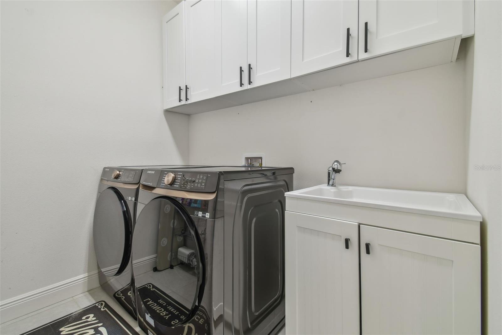 UPSTAIRS LAUNDRY ROOM