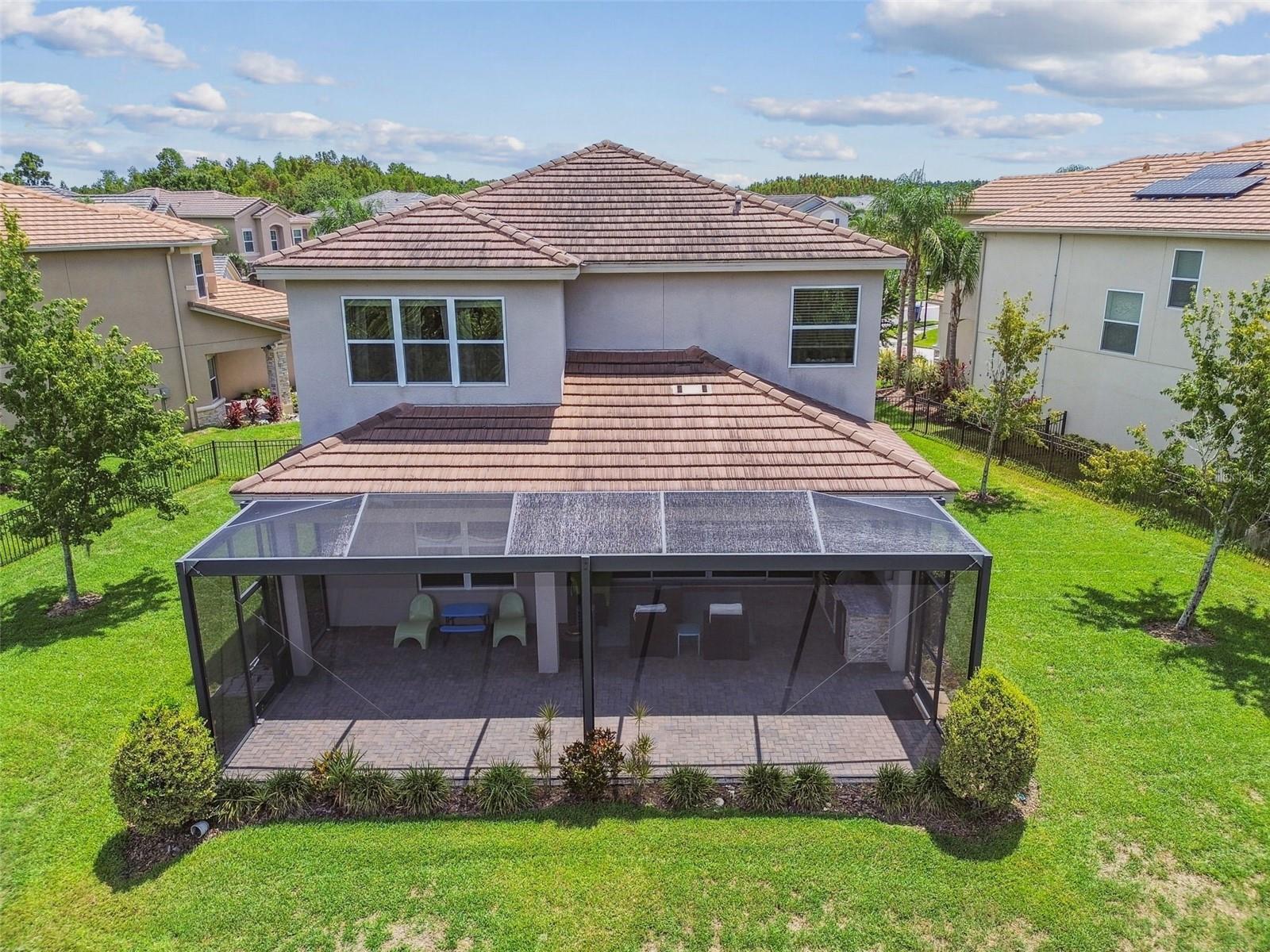 EXTENDED LANAI