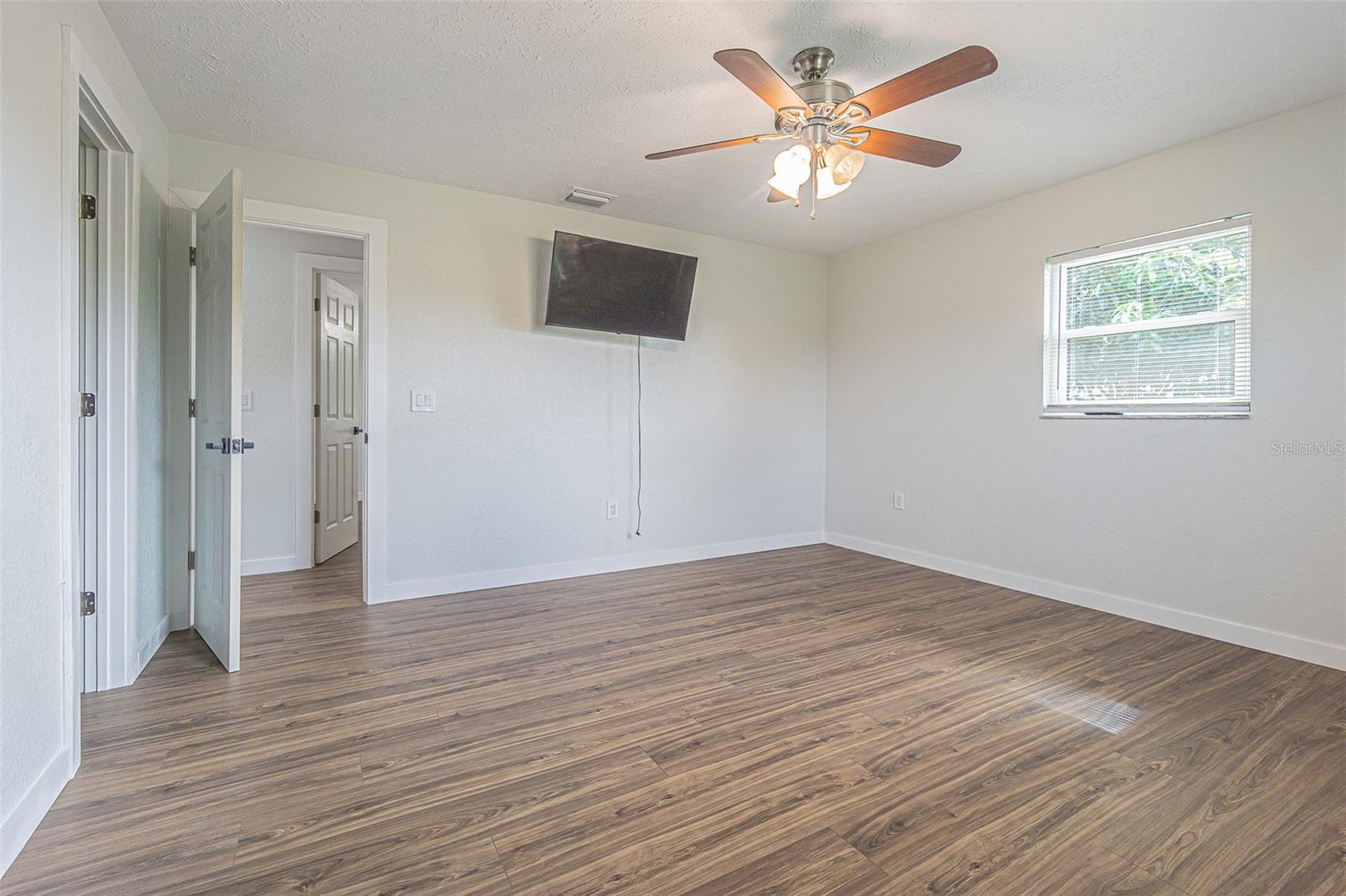 1st master bedroom