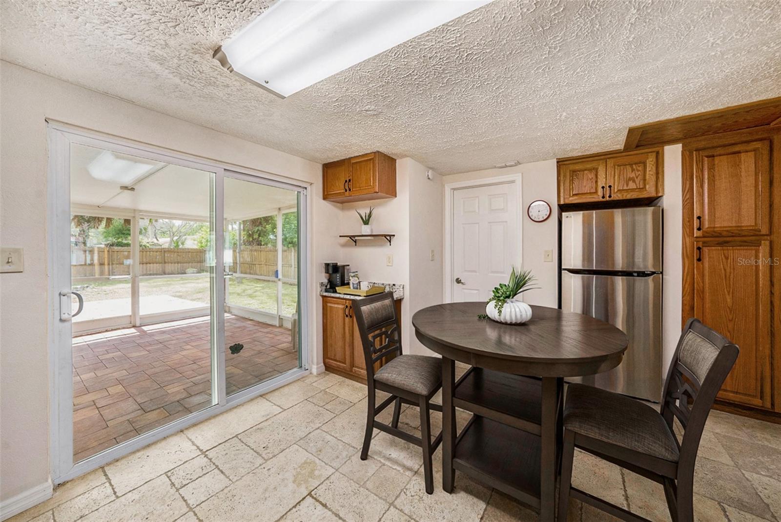 Eat-In Kitchen With Coffee Bar