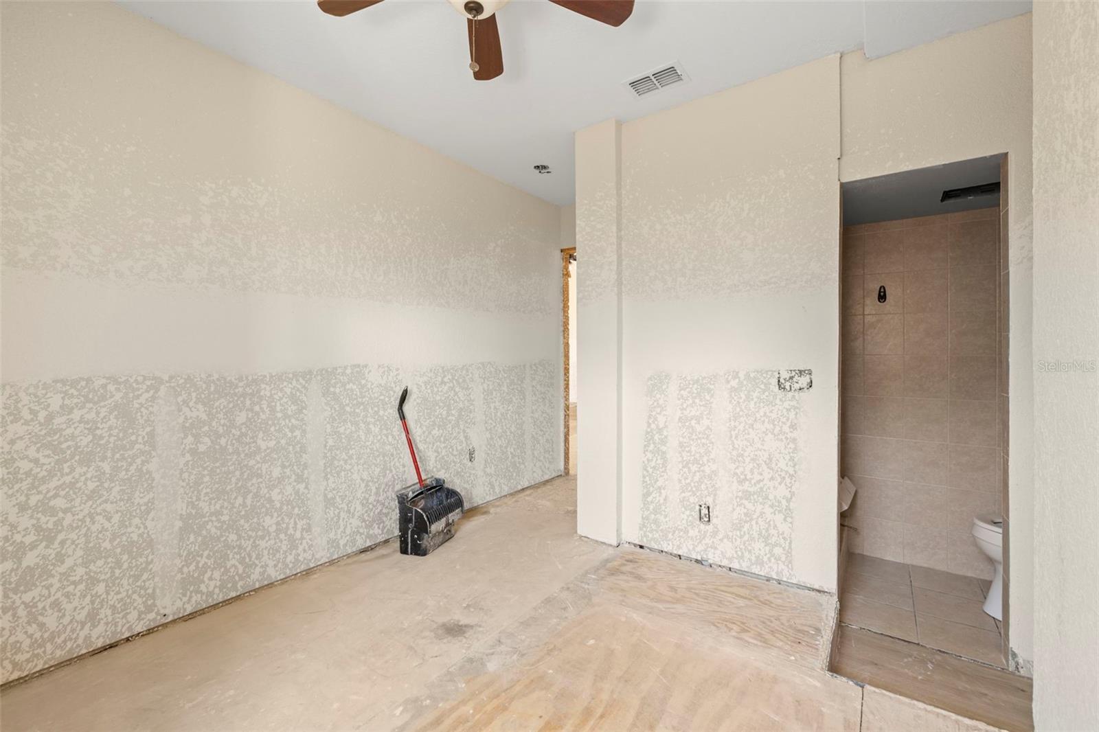 Additional bedroom and bath