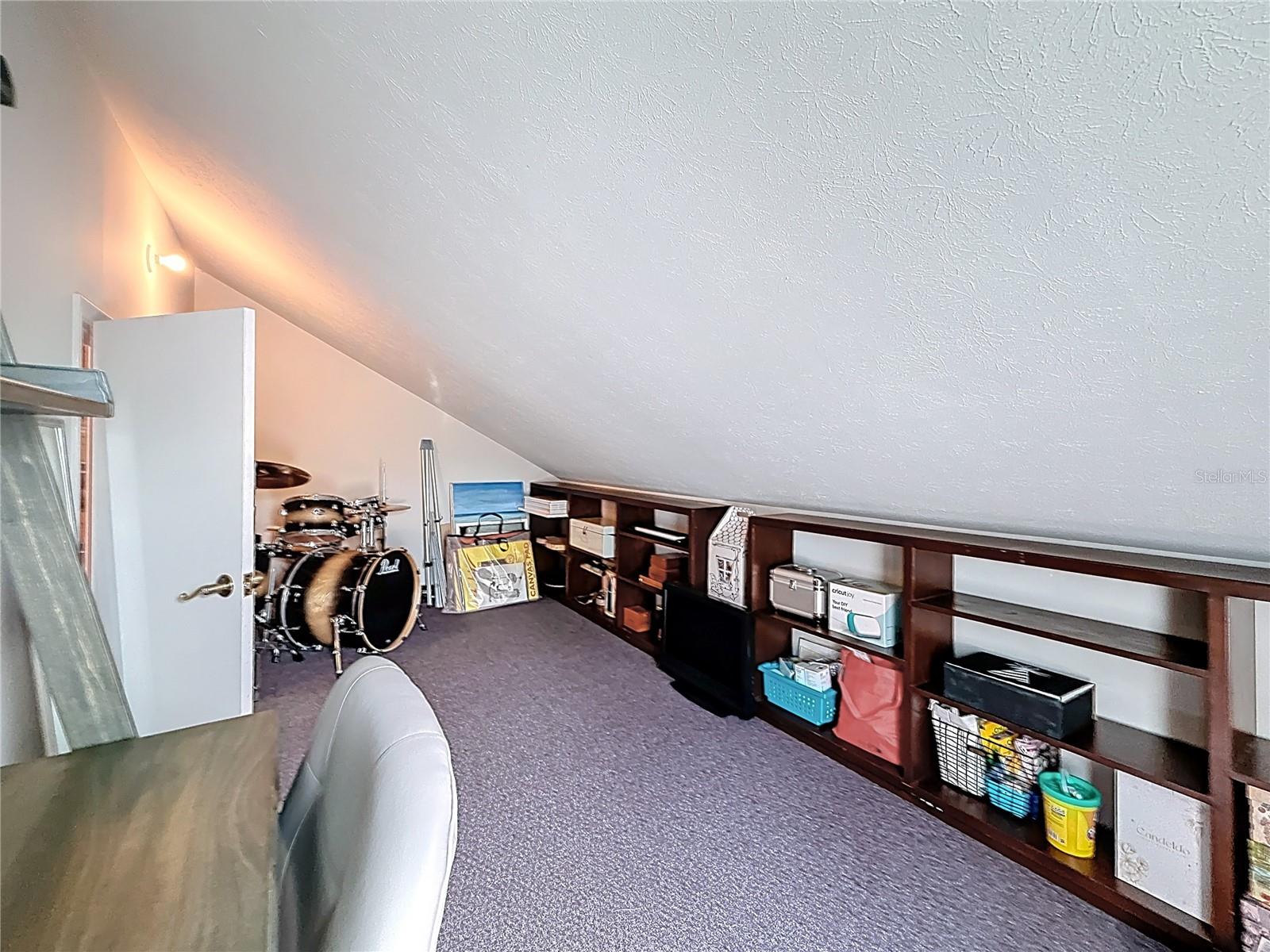 Second flex room