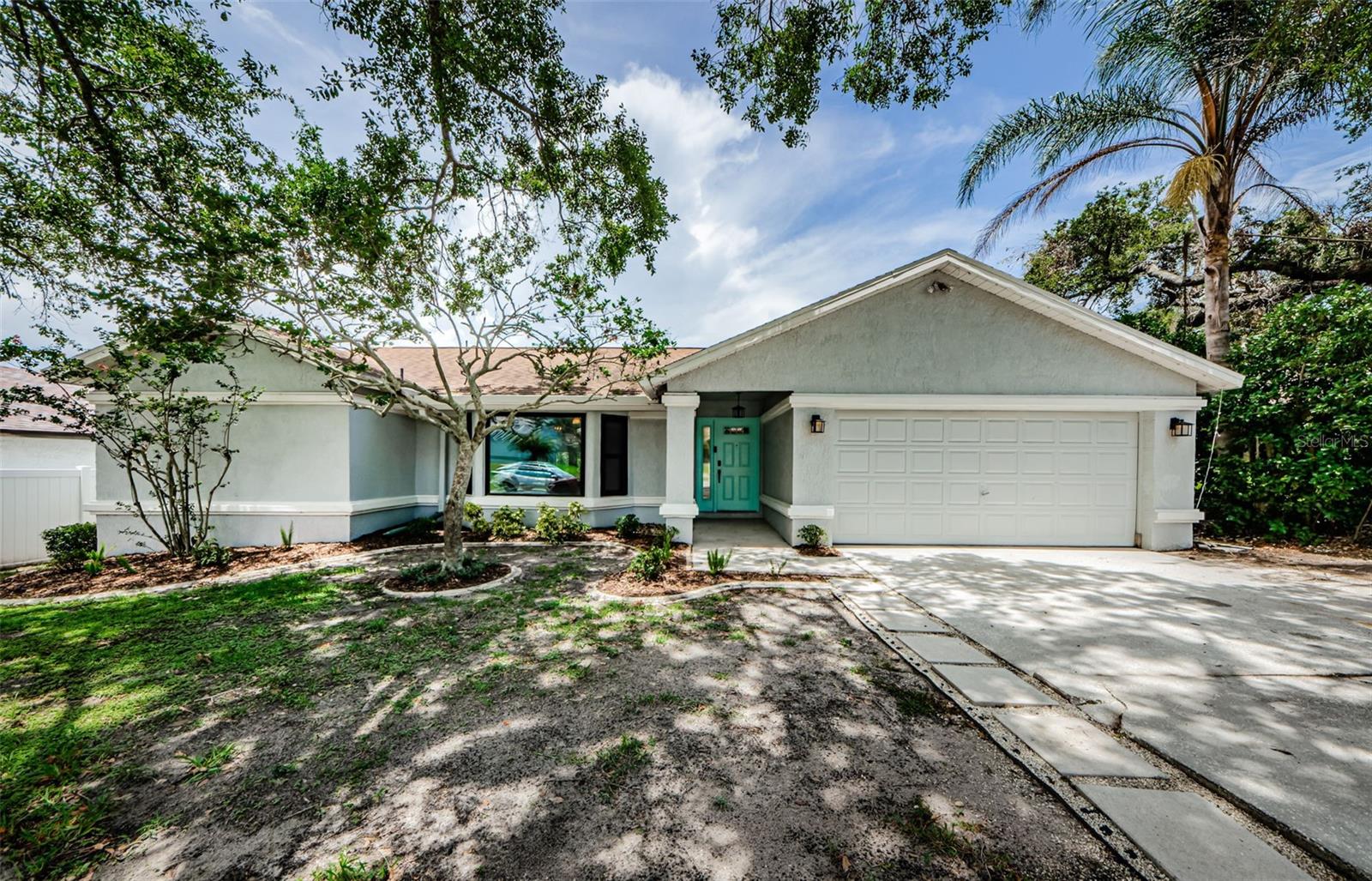 Convenient Palm Harbor Location