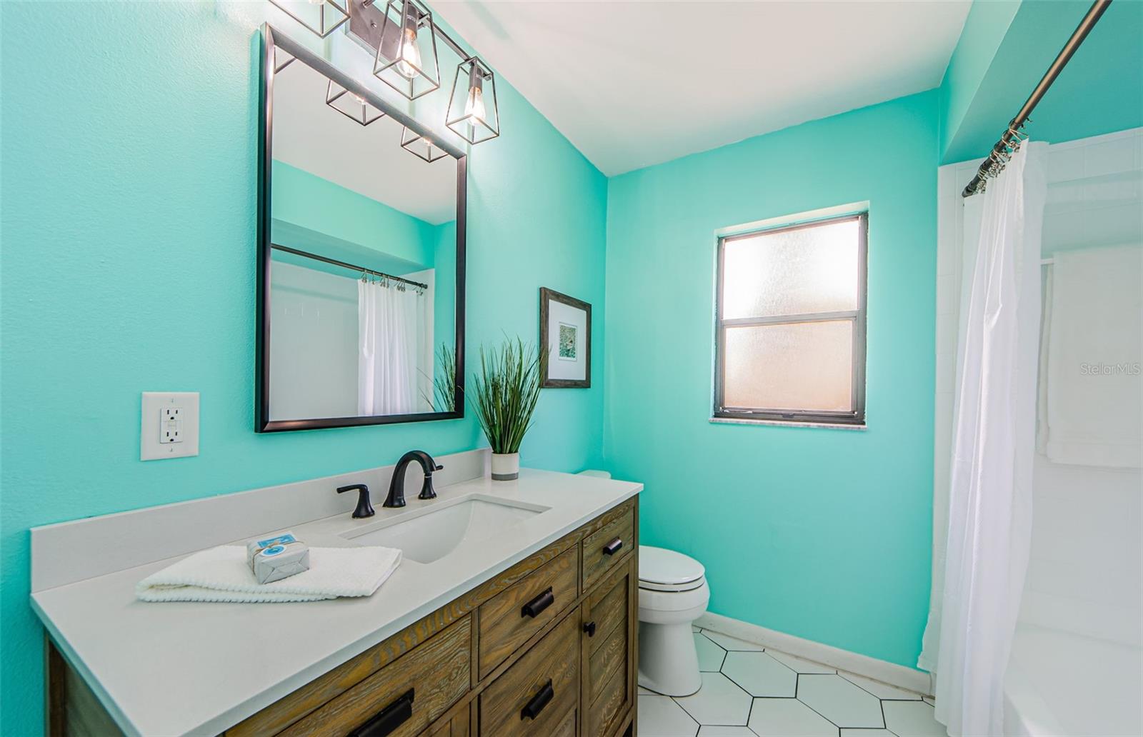 Updated Vanity Bath 2