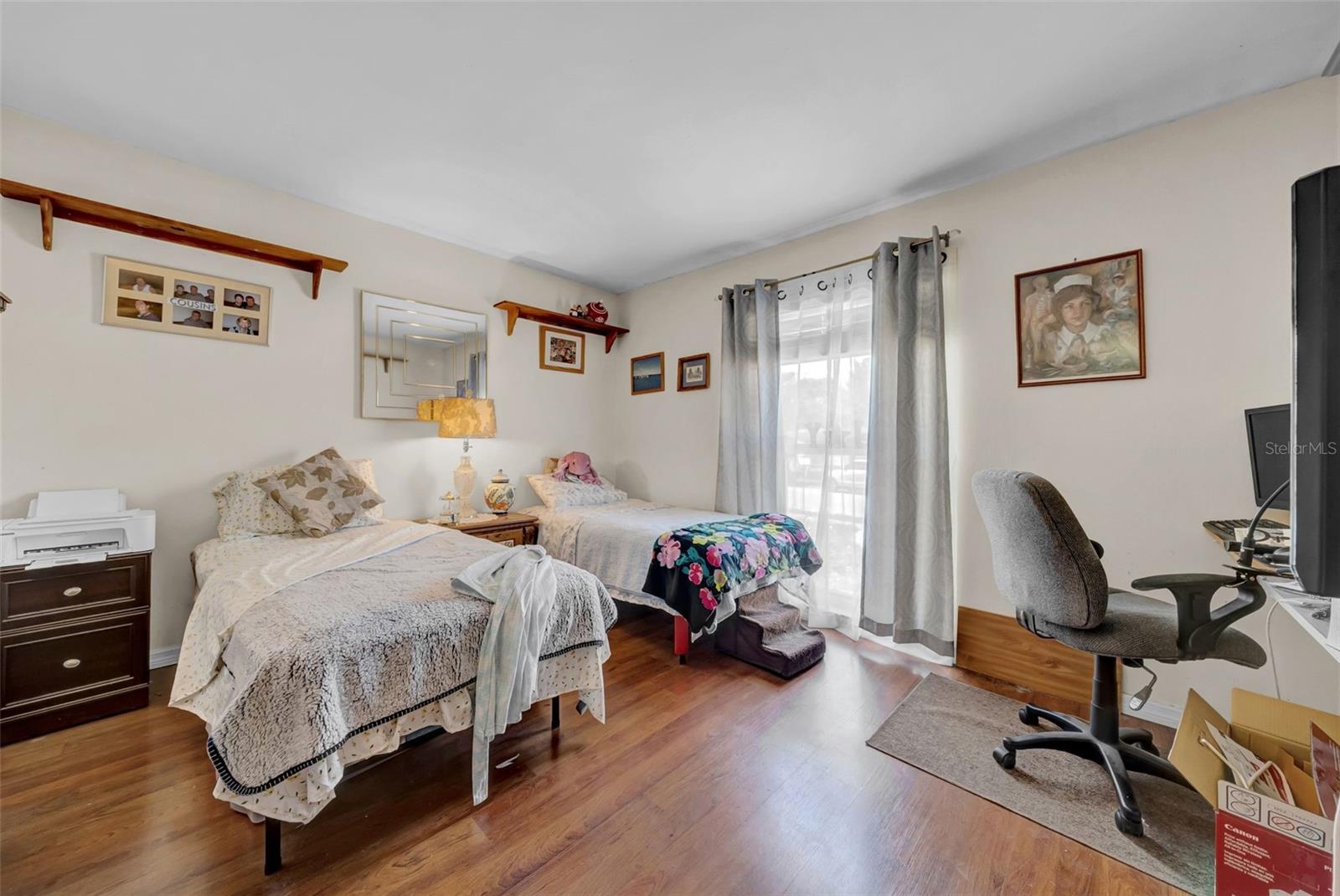 Second bedroom