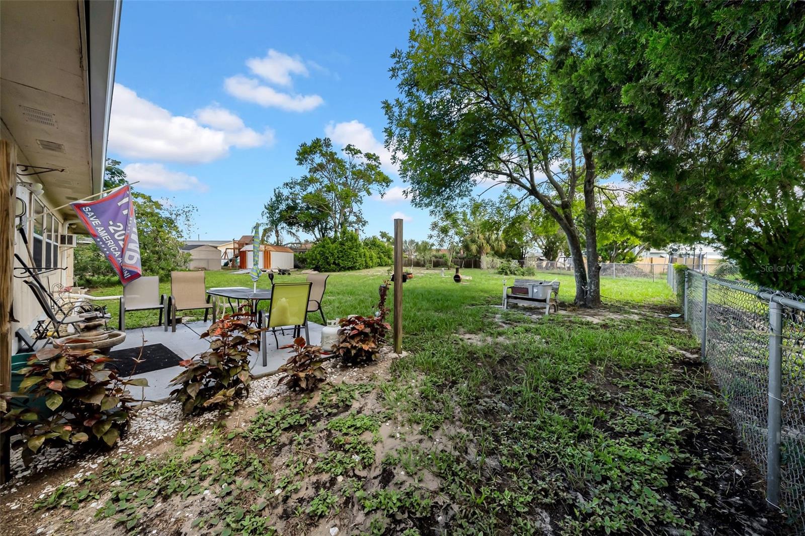 Massive yard just waiting for your imagination!