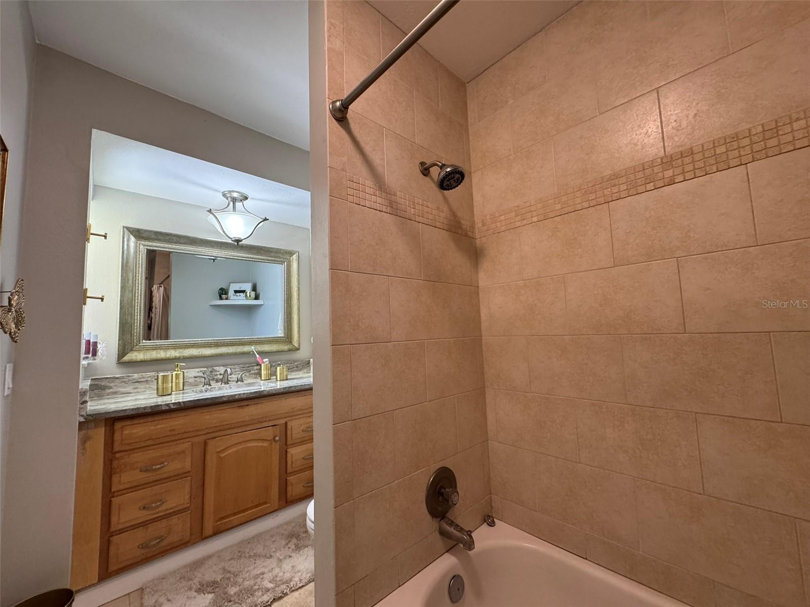 dual vanity and tub