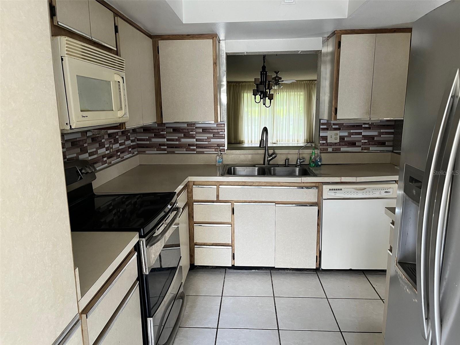 Kitchen needs Fixing