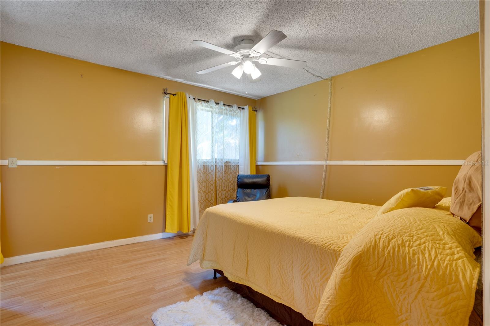 Primary Bedroom (2)