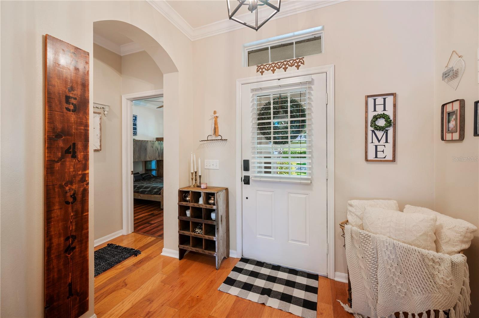 Spacious entry