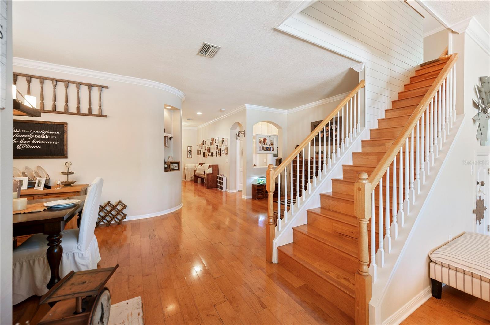 Stairway to bonus room