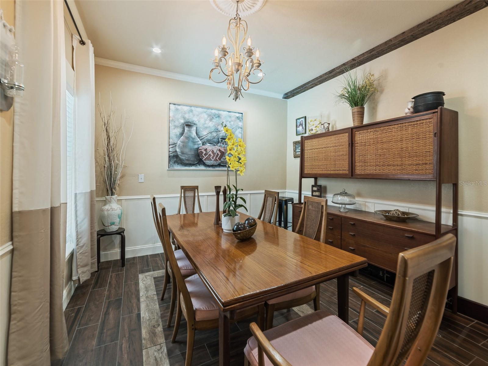 Dining Room 1st Floor