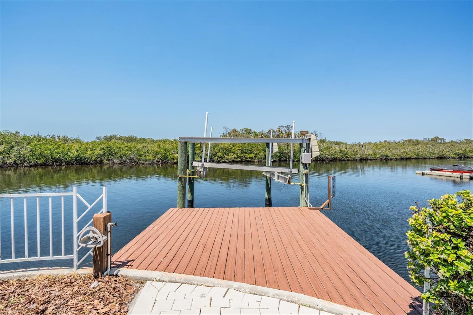 boat lift