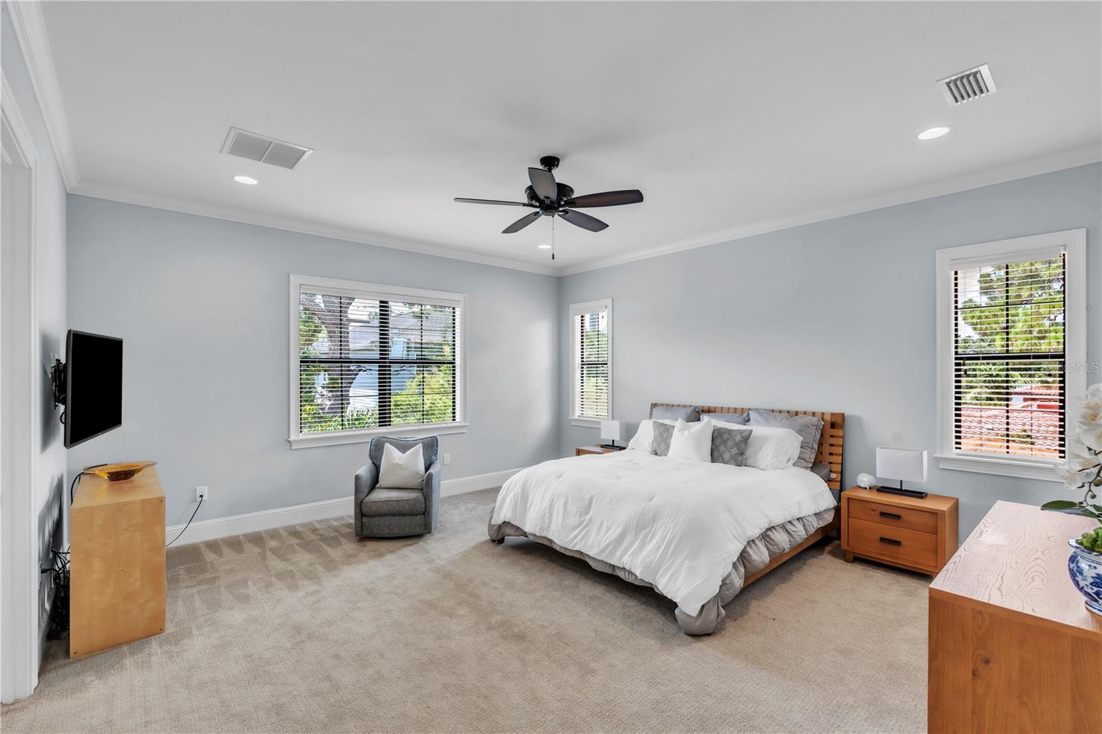 Deluxe Primary Suite
